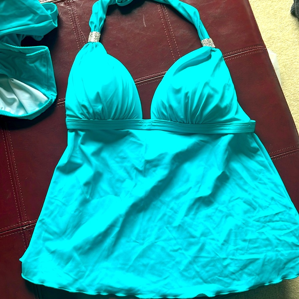 Venus brand new tankini size 14 Aqua